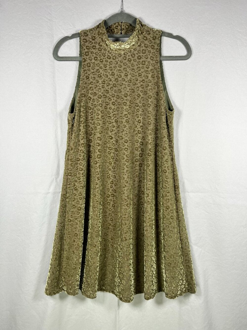 Y2K-Style Green Floral Daisy Burnout Velvet Halter Dress Bohemian Fairy Hippie
